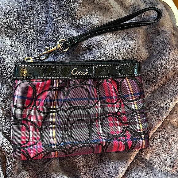 Coach Handbags - Coach limited edition poppy plaid glitter wristlet